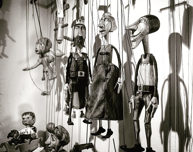 puppet-1540623_640.jpg