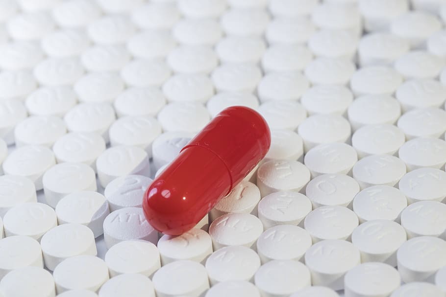 pills-capsule-medicine-pharmacy